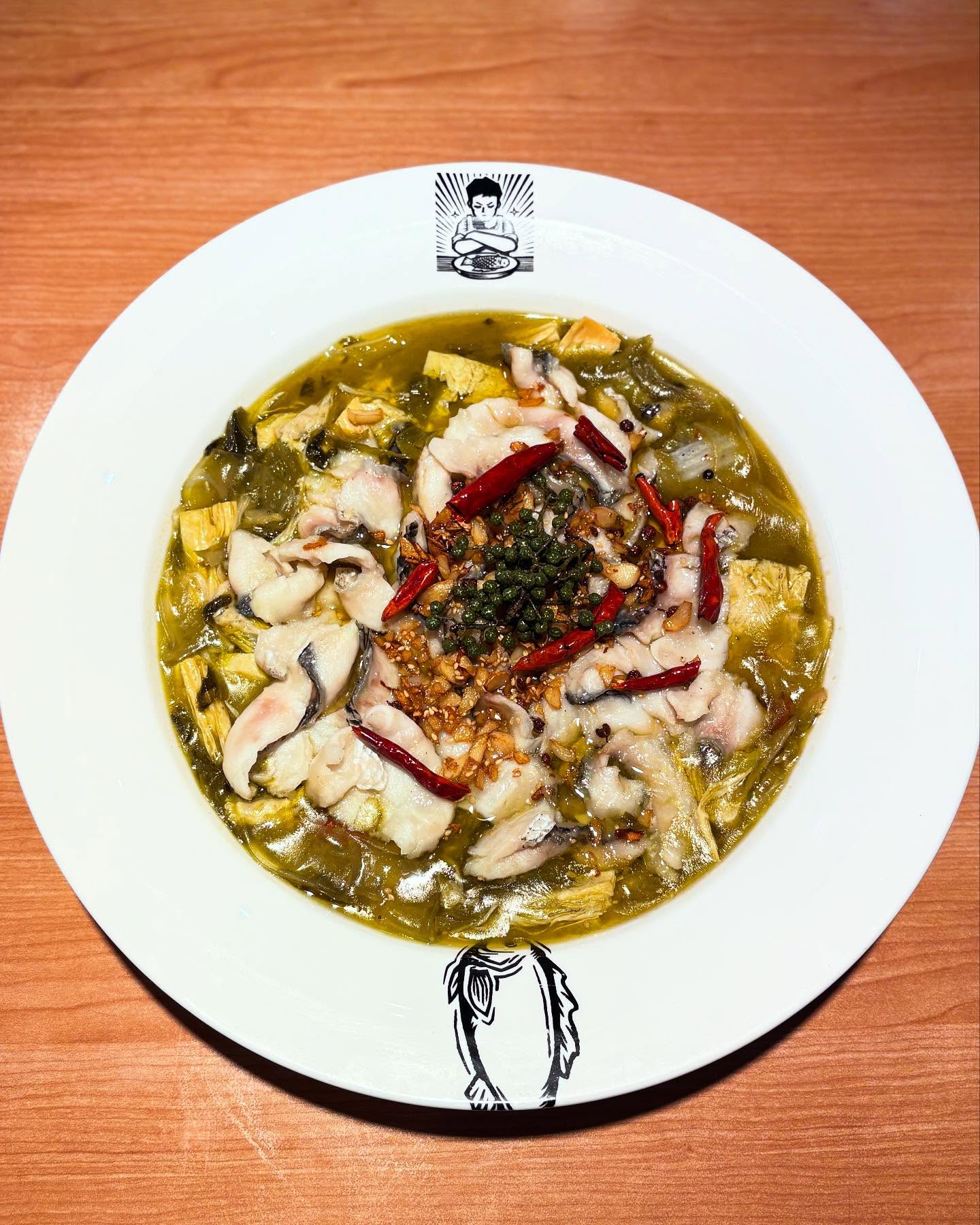 不二老罈子酸菜魚崇德店，台中北屯美食，來自美國最強酸菜魚挑戰台中酸菜魚