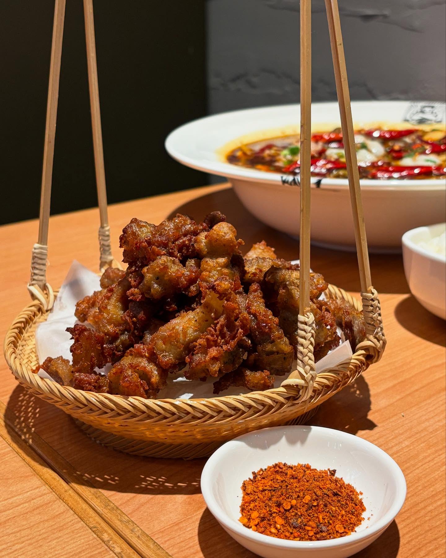 不二老罈子酸菜魚崇德店，台中北屯美食，來自美國最強酸菜魚挑戰台中酸菜魚