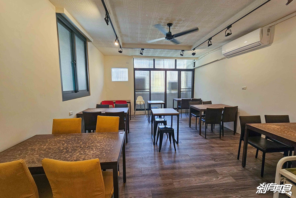 徐家莊手打烏龍麵，台中北平路美食，超人氣Q彈手打麵搬新家 「麻辣鍋麵、鮮蝦蚌麵」 台灣500碗推薦