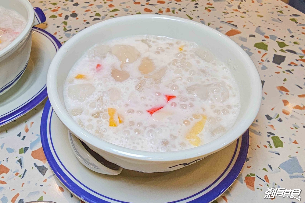 泰小葉泰國小吃店,台中泰式料理,一秒回泰國!新菜上市「鮮蝦粉絲煲、香蘭椰子醬烤土司、摩摩喳喳」還有「泰式炸雞翅、火山排骨」也是必點 泰小葉泰國小吃店,台中泰式料理,一秒回泰國!新菜上市「鮮蝦粉絲煲、香蘭椰子醬烤土司、摩摩喳喳」還有「泰式炸雞翅、火山排骨」也是必點