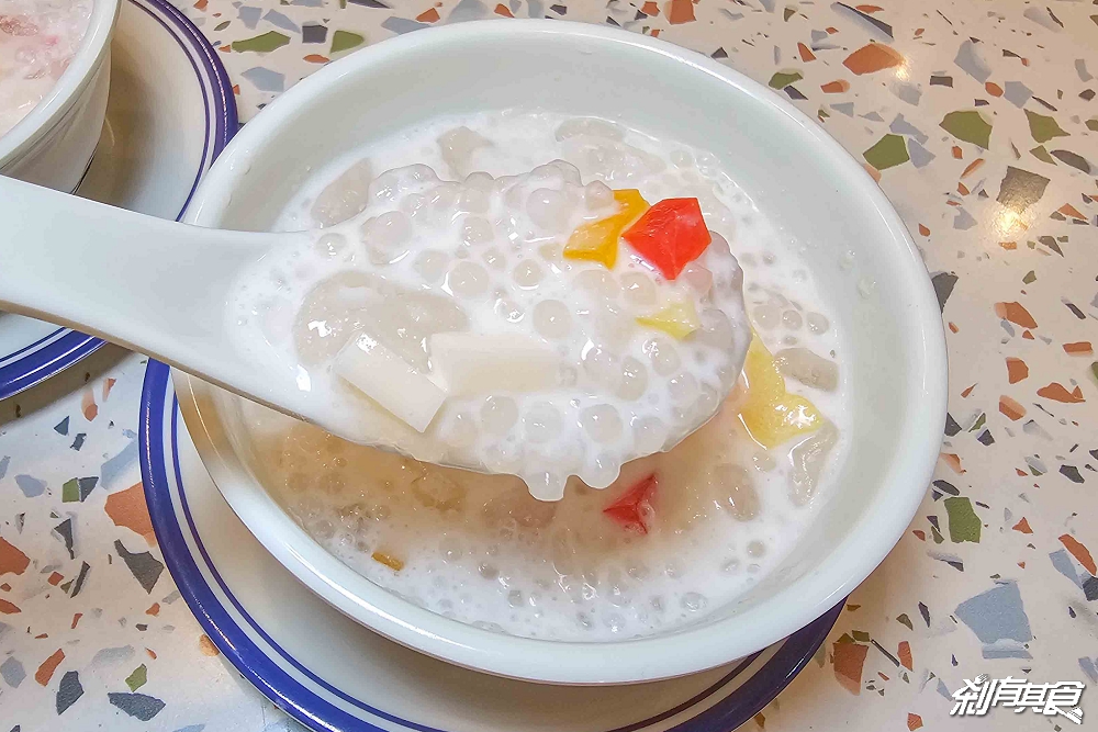 泰小葉泰國小吃店,台中泰式料理,一秒回泰國!新菜上市「鮮蝦粉絲煲、香蘭椰子醬烤土司、摩摩喳喳」還有「泰式炸雞翅、火山排骨」也是必點 泰小葉泰國小吃店,台中泰式料理,一秒回泰國!新菜上市「鮮蝦粉絲煲、香蘭椰子醬烤土司、摩摩喳喳」還有「泰式炸雞翅、火山排骨」也是必點