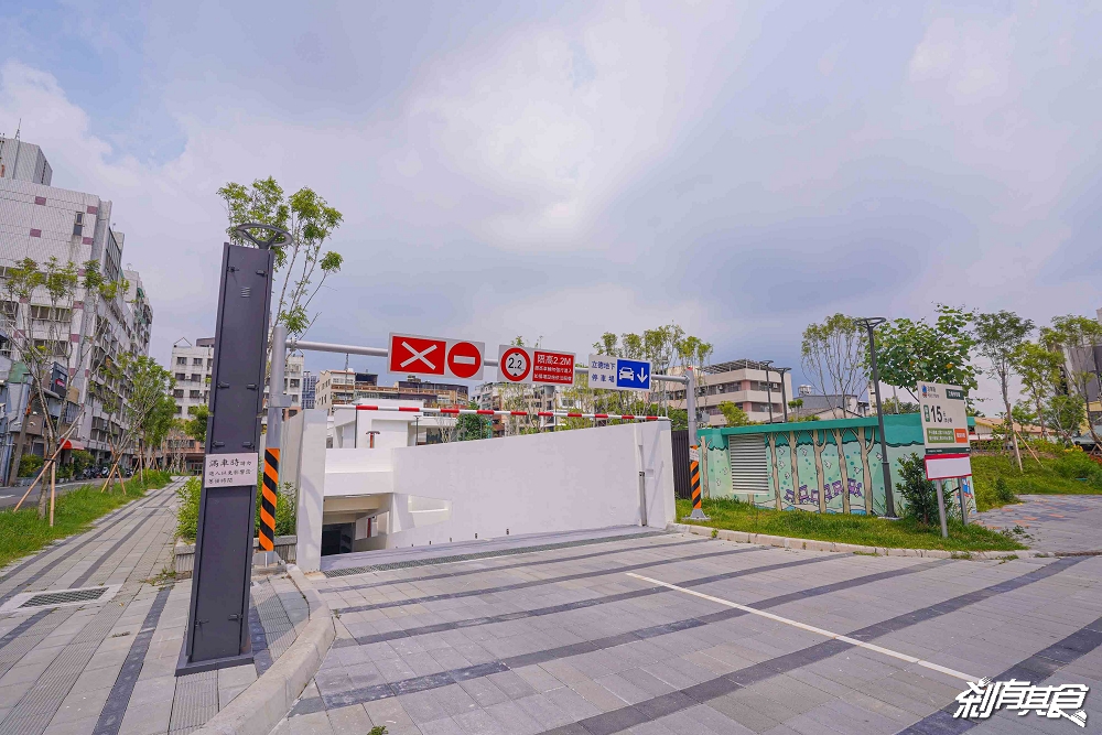 不用飛日本！友鐵廣島燒專門店，完美復刻廣島魂 層層堆疊的美味廣島燒 日式焦糖布蕾 台中火車站美食