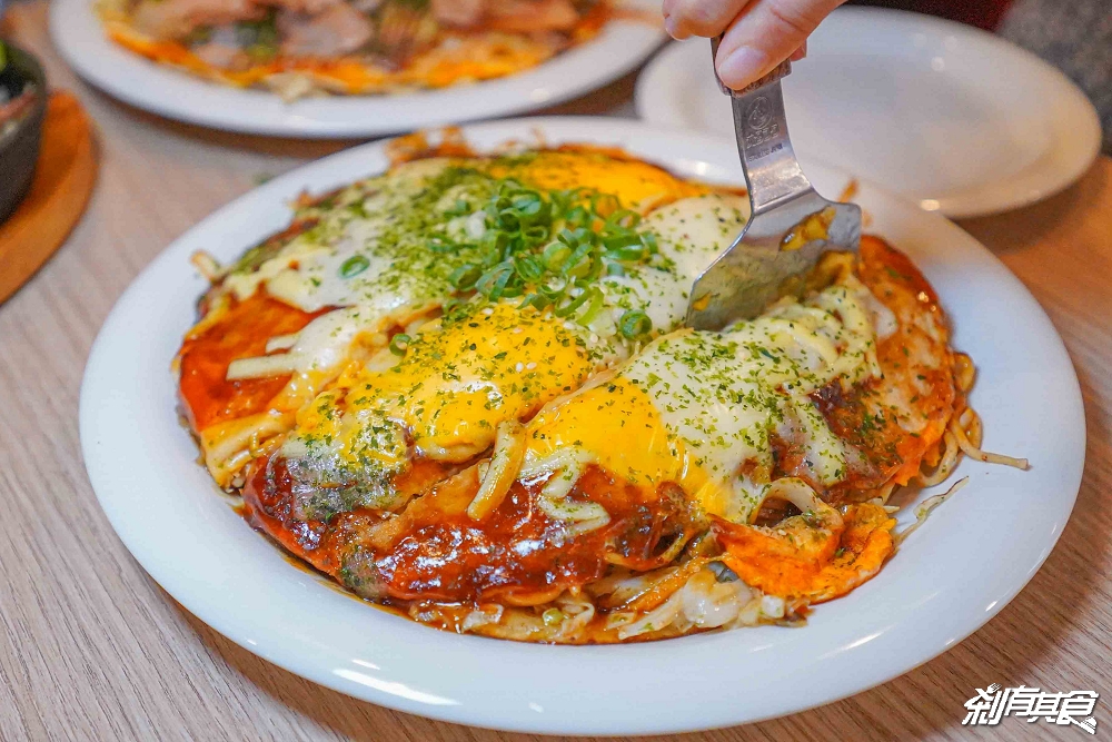 不用飛日本！友鐵廣島燒專門店，完美復刻廣島魂 層層堆疊的美味廣島燒 日式焦糖布蕾 台中火車站美食