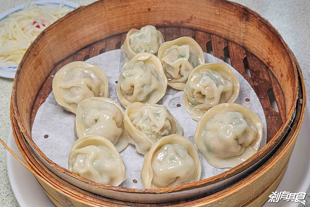 梅園餡餅粥，南投中興新村美食，40年老店不排隊吃不到「小米粥、牛肉餡餅」都是必點