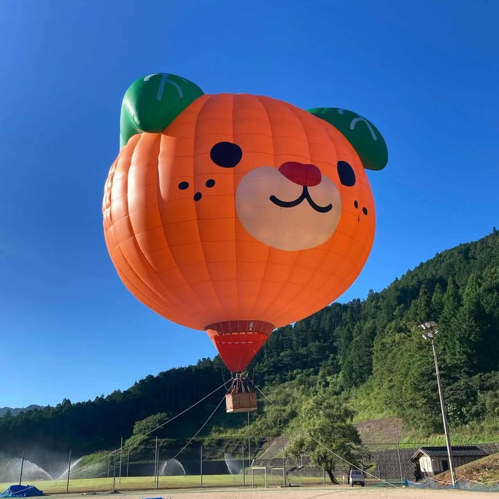 2025台中熱氣球嘉年華，超可愛蜜柑狗狗熱氣球 「玖壹壹、陳勢安」也要來！ 480秒煙火秀 (完整攻略)