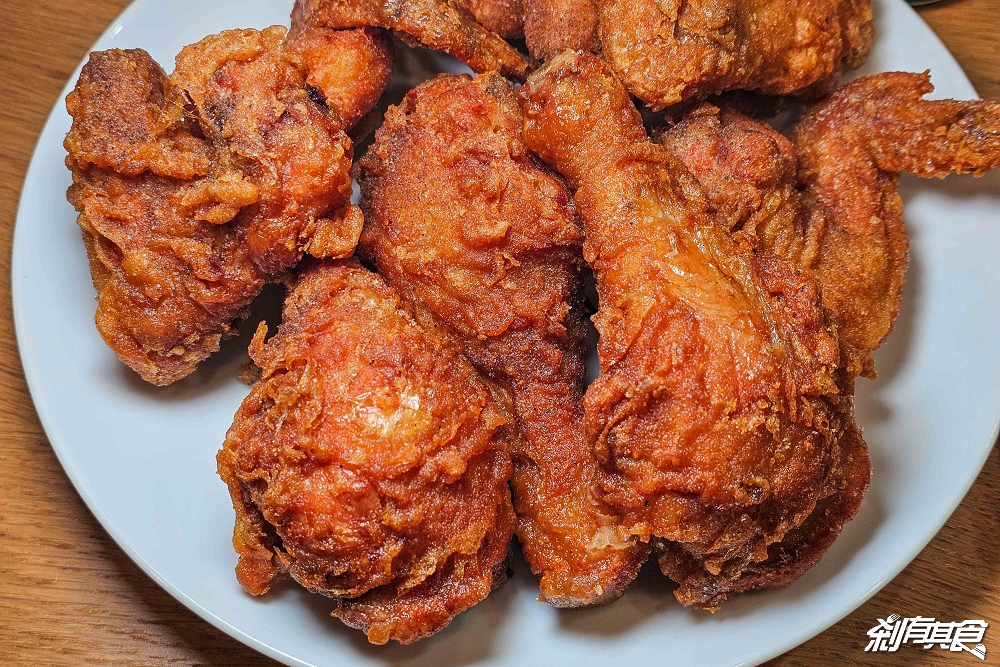 正騰和炸雞北平店，台中北屯美食，開幕優惠雞翅只要10元、雞腿特價3隻100元，北平路美食