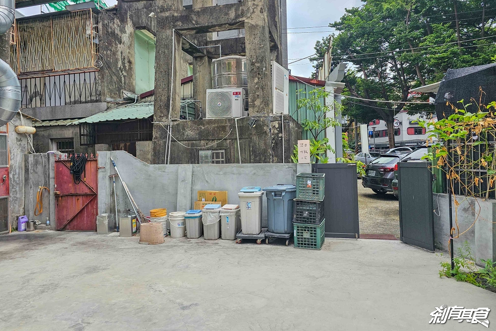 裡小樓小料理,台中必比登美食,隱藏巷弄的老宅餐廳、預約困難創意台菜 裡小樓小料理,台中必比登美食,隱藏巷弄的老宅餐廳、預約困難創意台菜