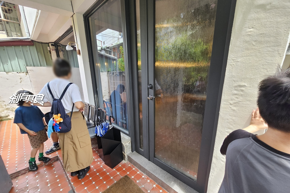 裡小樓小料理,台中必比登美食,隱藏巷弄的老宅餐廳、預約困難創意台菜 裡小樓小料理,台中必比登美食,隱藏巷弄的老宅餐廳、預約困難創意台菜