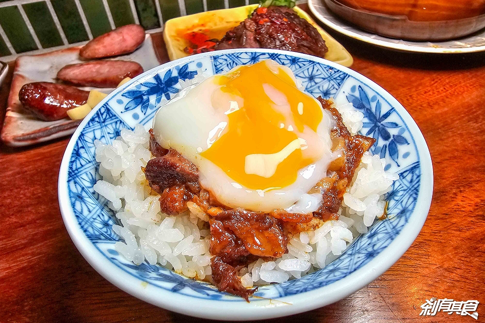 裡小樓小料理,台中必比登美食,隱藏巷弄的老宅餐廳、預約困難創意台菜 裡小樓小料理,台中必比登美食,隱藏巷弄的老宅餐廳、預約困難創意台菜