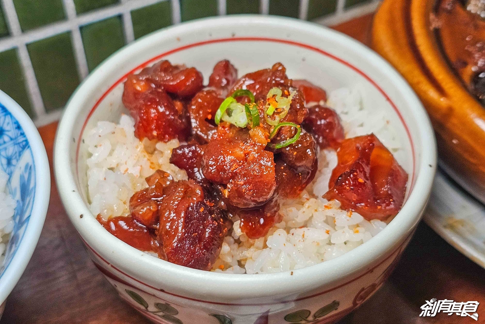 裡小樓小料理,台中必比登美食,隱藏巷弄的老宅餐廳、預約困難創意台菜 裡小樓小料理,台中必比登美食,隱藏巷弄的老宅餐廳、預約困難創意台菜