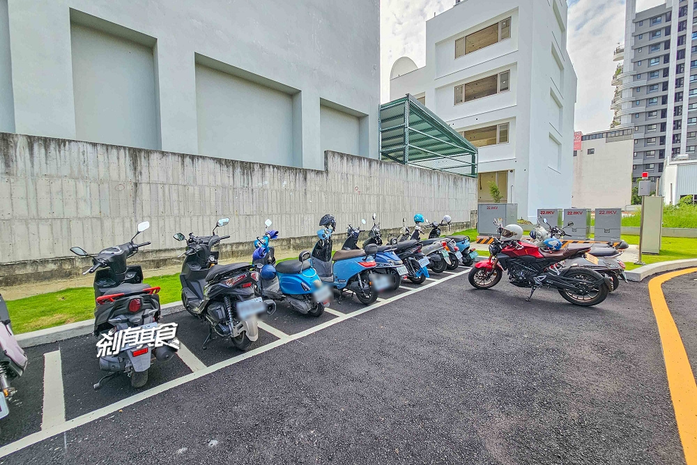 台中第一間雙車道得來速麥當勞「麥當勞松竹二餐廳」