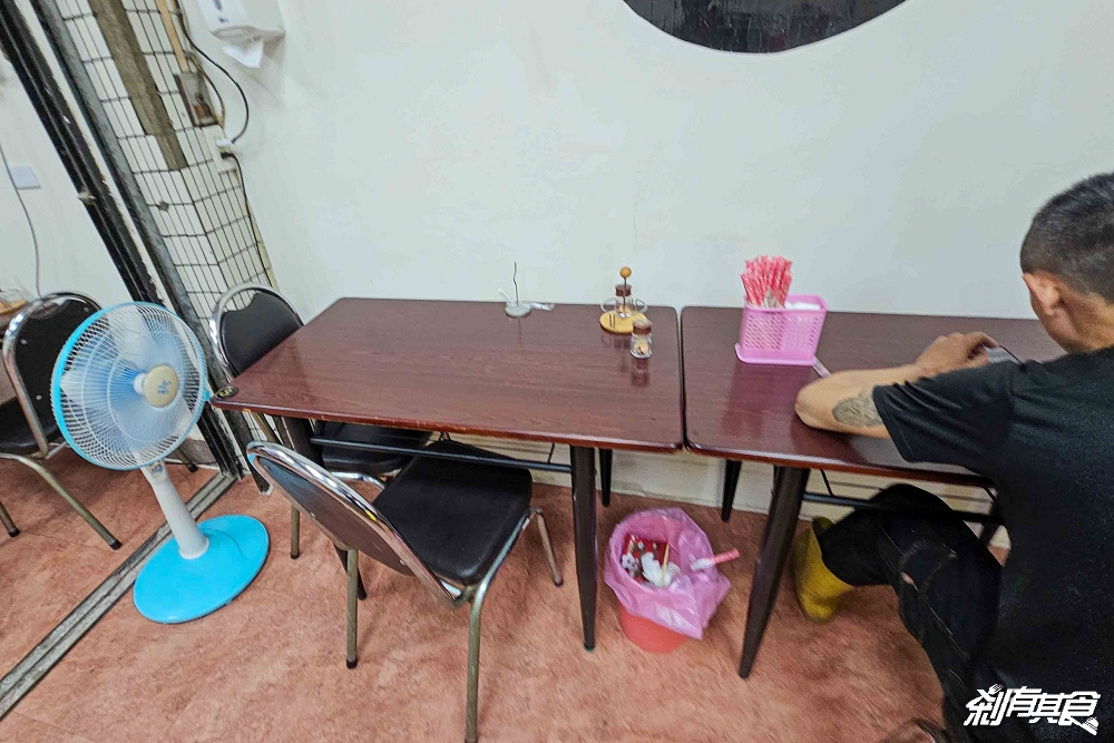 丸梅鍋燒麵，台中西屯美食，早上8點開賣的好吃鍋燒麵，水湳市場美食