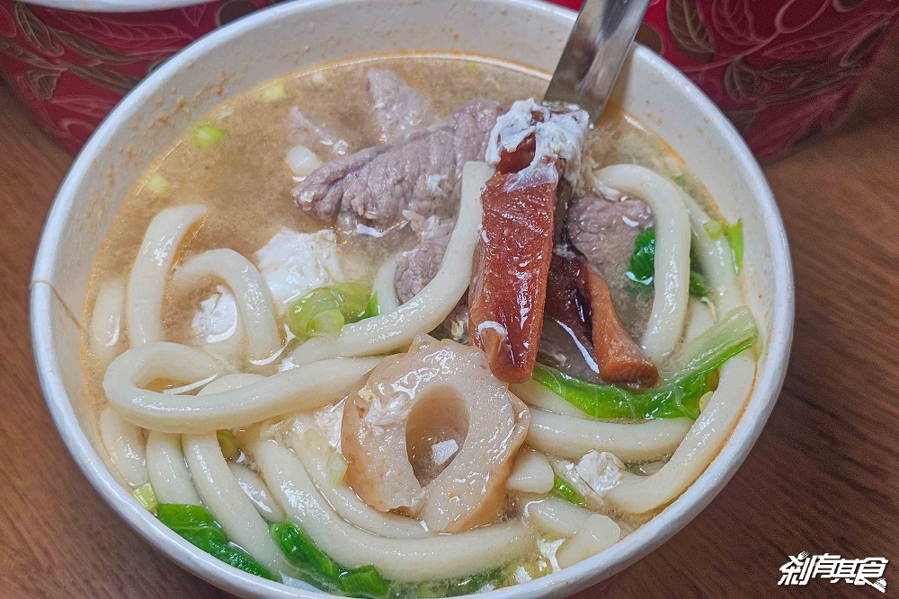 丸梅鍋燒麵，台中西屯美食，早上8點開賣的好吃鍋燒麵，水湳市場美食