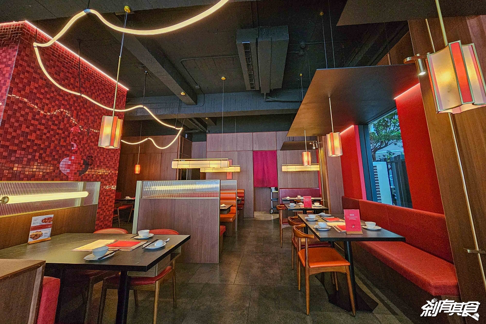 江魚美摩登中菜,台中西區美食,台中夜景餐廳「眺高」新品牌,「酸菜魚、麻婆豆腐蓋飯、黑糖燉奶」都是必點 江魚美摩登中菜,台中西區美食,台中夜景餐廳「眺高」新品牌,「酸菜魚、麻婆豆腐蓋飯、黑糖燉奶」都是必點