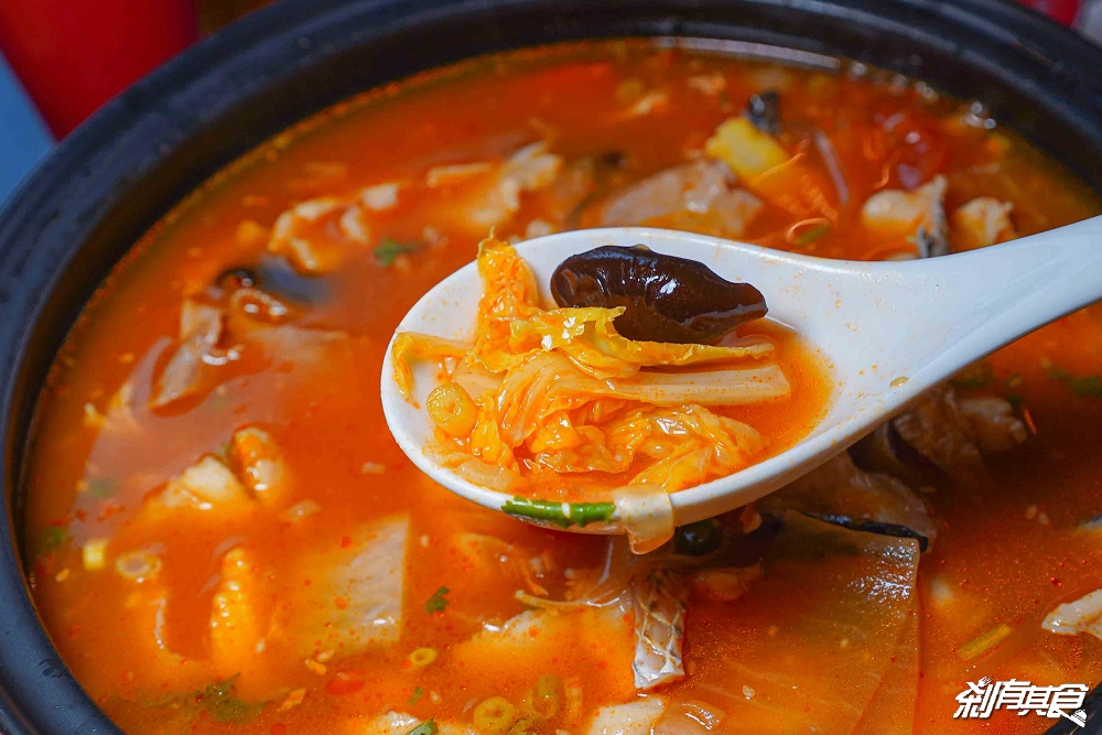 江魚美摩登中菜,台中西區美食,台中夜景餐廳「眺高」新品牌,「酸菜魚、麻婆豆腐蓋飯、黑糖燉奶」都是必點 江魚美摩登中菜,台中西區美食,台中夜景餐廳「眺高」新品牌,「酸菜魚、麻婆豆腐蓋飯、黑糖燉奶」都是必點