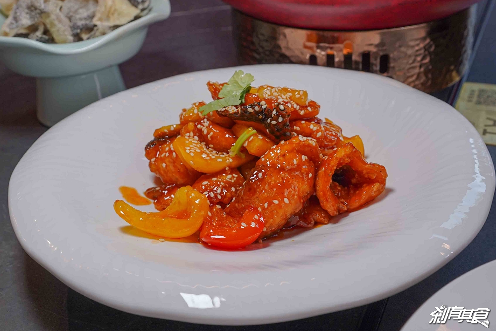 江魚美摩登中菜,台中西區美食,台中夜景餐廳「眺高」新品牌,「酸菜魚、麻婆豆腐蓋飯、黑糖燉奶」都是必點 江魚美摩登中菜,台中西區美食,台中夜景餐廳「眺高」新品牌,「酸菜魚、麻婆豆腐蓋飯、黑糖燉奶」都是必點