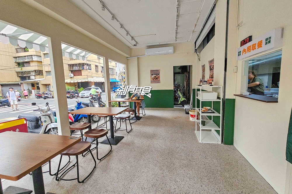 富海青島店，台中北區美食，海鮮麵線、辣菜脯烤肉蛋吐司 台中早午餐