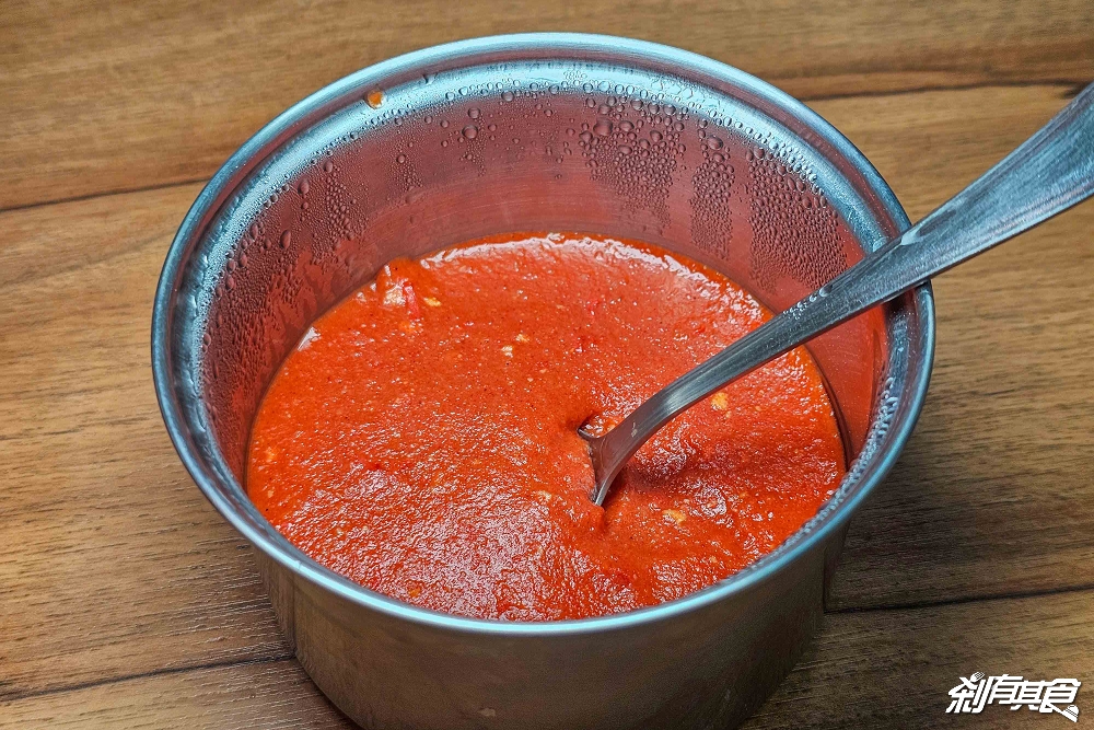 水金肉圓，台中北區美食，傳承三代的90年老店 搬家新址有冷氣