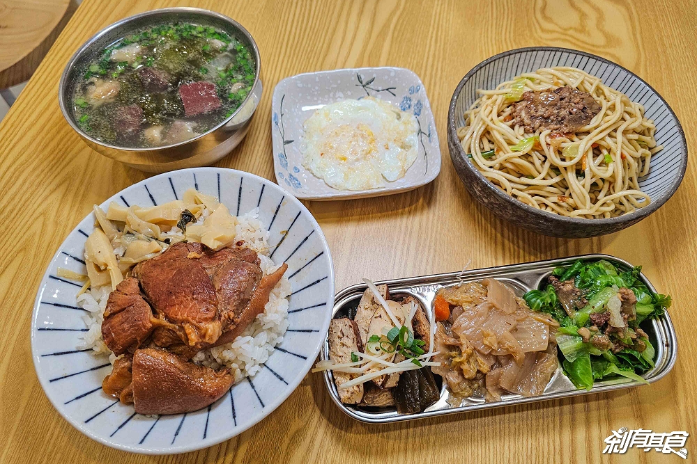 豐勝號,台中早午餐,「炒麵、羊肉炒麵、綜合湯」好吃、環境舒服有冷氣 水湳市場美食 豐勝號,台中早午餐,「炒麵、羊肉炒麵、綜合湯」好吃、環境舒服有冷氣 水湳市場美食