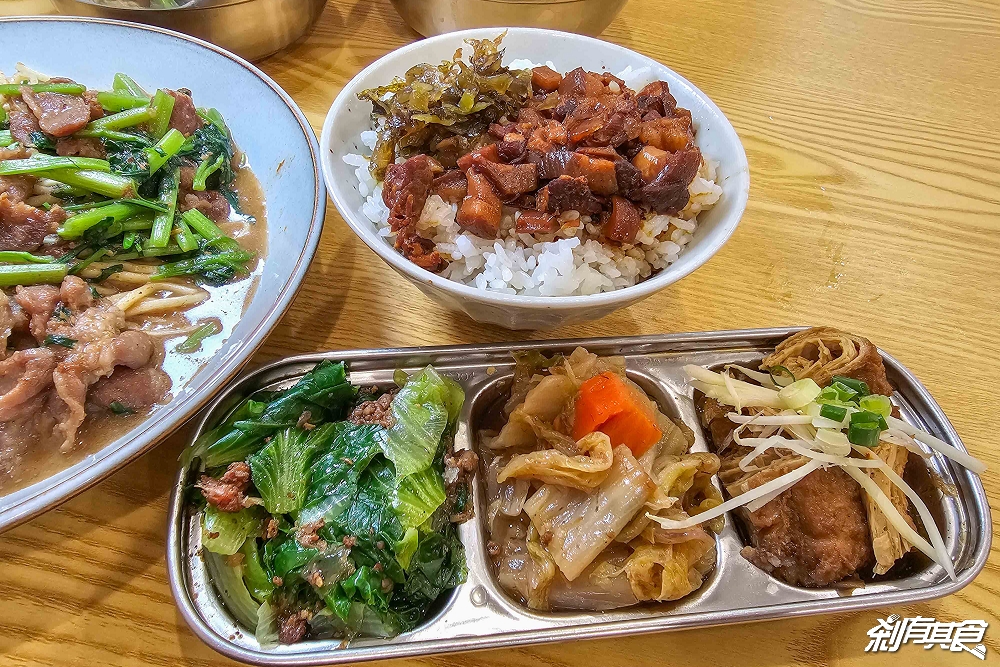 豐勝號,台中早午餐,「炒麵、羊肉炒麵、綜合湯」好吃、環境舒服有冷氣 水湳市場美食 豐勝號,台中早午餐,「炒麵、羊肉炒麵、綜合湯」好吃、環境舒服有冷氣 水湳市場美食