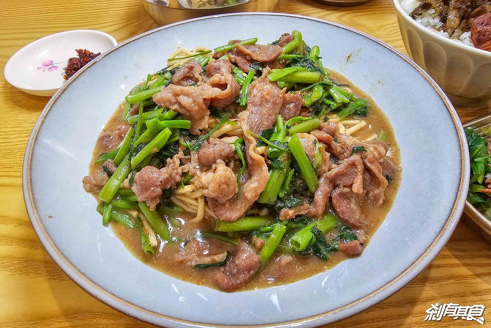 豐勝號,台中早午餐,「炒麵、羊肉炒麵、綜合湯」好吃、環境舒服有冷氣 水湳市場美食 豐勝號,台中早午餐,「炒麵、羊肉炒麵、綜合湯」好吃、環境舒服有冷氣 水湳市場美食