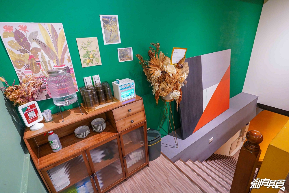 莎莎島，台中秘魯餐廳，一秒到南美洲，祕魯國民料理「檸檬漬生魚、秘魯烤半雞、炒牛肉」必吃、台中北屯美食 好停車