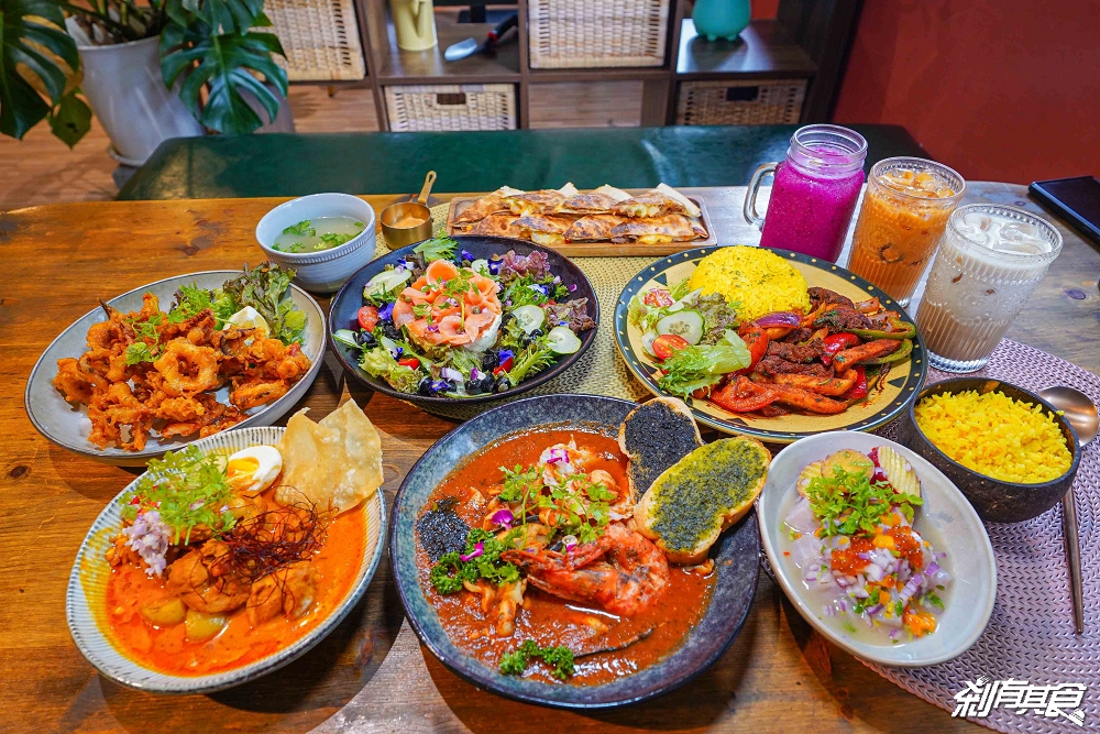 莎莎島，台中秘魯餐廳，一秒到南美洲，祕魯國民料理「檸檬漬生魚、秘魯烤半雞、炒牛肉」必吃、台中北屯美食 好停車