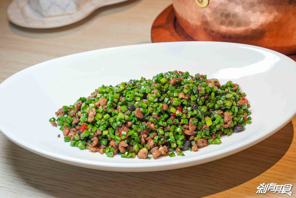 雞湯界愛馬仕!GOGOGA極上雞湯新派中菜,台中聚餐餐廳,瓦庫.不葷主義新品牌 「砂鍋極上雞湯、水煮牛、蜜棗燒肉」必吃,有包廂好停車 雞湯界愛馬仕!GOGOGA極上雞湯新派中菜,台中聚餐餐廳,瓦庫.不葷主義新品牌 「砂鍋極上雞湯、水煮牛、蜜棗燒肉」必吃,有包廂好停車