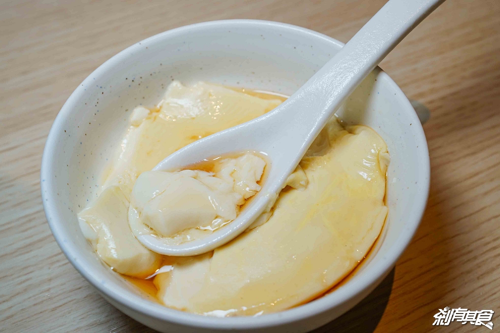 雞湯界愛馬仕!GOGOGA極上雞湯新派中菜,台中聚餐餐廳,瓦庫.不葷主義新品牌 「砂鍋極上雞湯、水煮牛、蜜棗燒肉」必吃,有包廂好停車 雞湯界愛馬仕!GOGOGA極上雞湯新派中菜,台中聚餐餐廳,瓦庫.不葷主義新品牌 「砂鍋極上雞湯、水煮牛、蜜棗燒肉」必吃,有包廂好停車