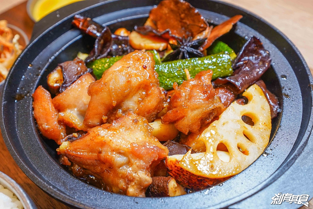 四喜雞煲，台中新光三越美食，瑞記海南雞新品牌，香港主廚「⿇辣雞煲、花雕雞煲」香辣好吃