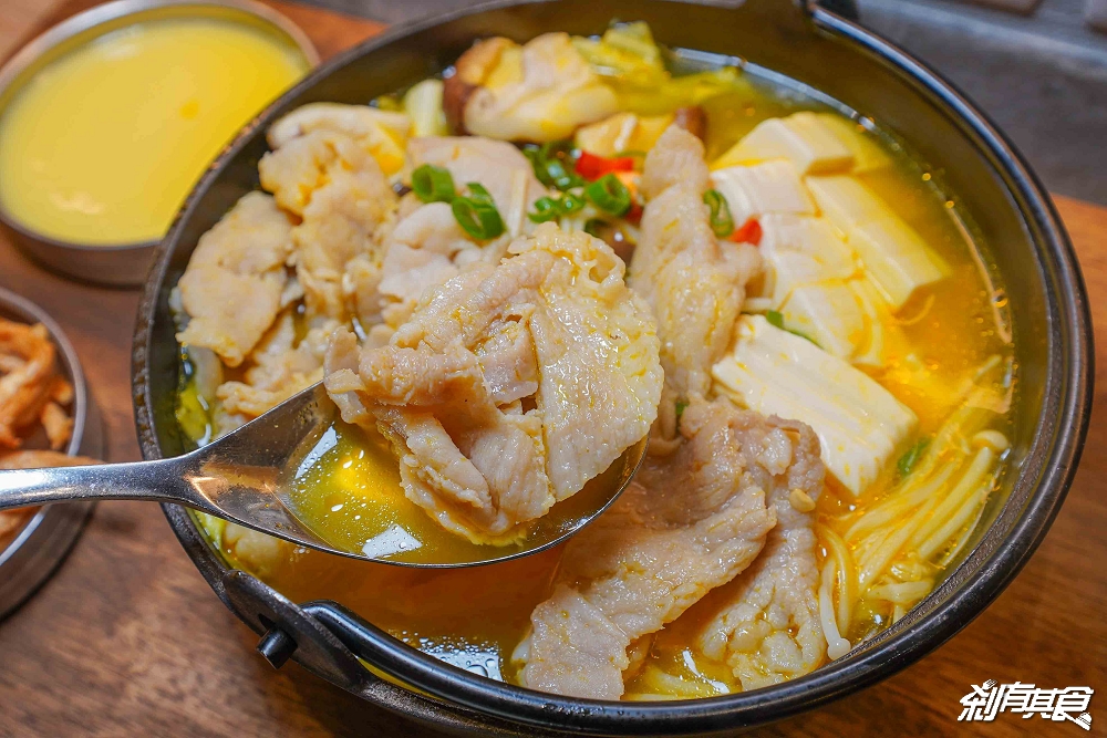 四喜雞煲，台中新光三越美食，瑞記海南雞新品牌，香港主廚「⿇辣雞煲、花雕雞煲」香辣好吃