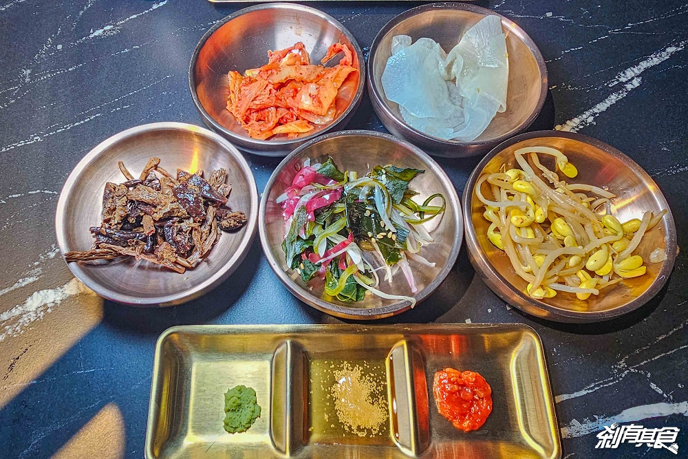 BAY Korean BBQ Club《單身即地獄》文世勳台中韓式燒肉餐廳，松露和牛黑醬麵、馬鈴薯排骨湯