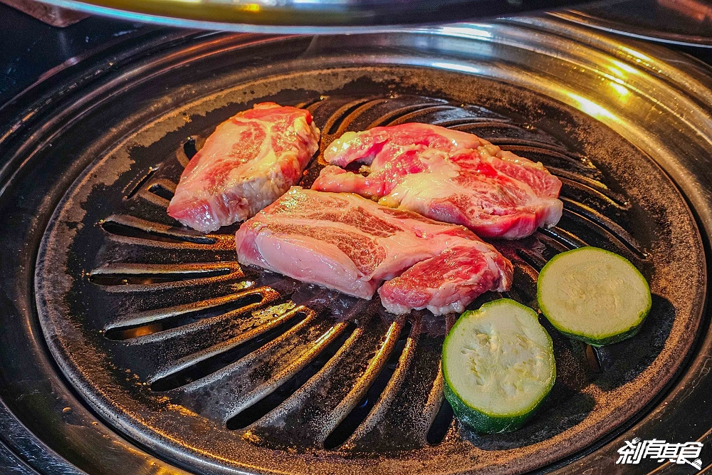 BAY Korean BBQ Club《單身即地獄》文世勳台中韓式燒肉餐廳，松露和牛黑醬麵、馬鈴薯排骨湯