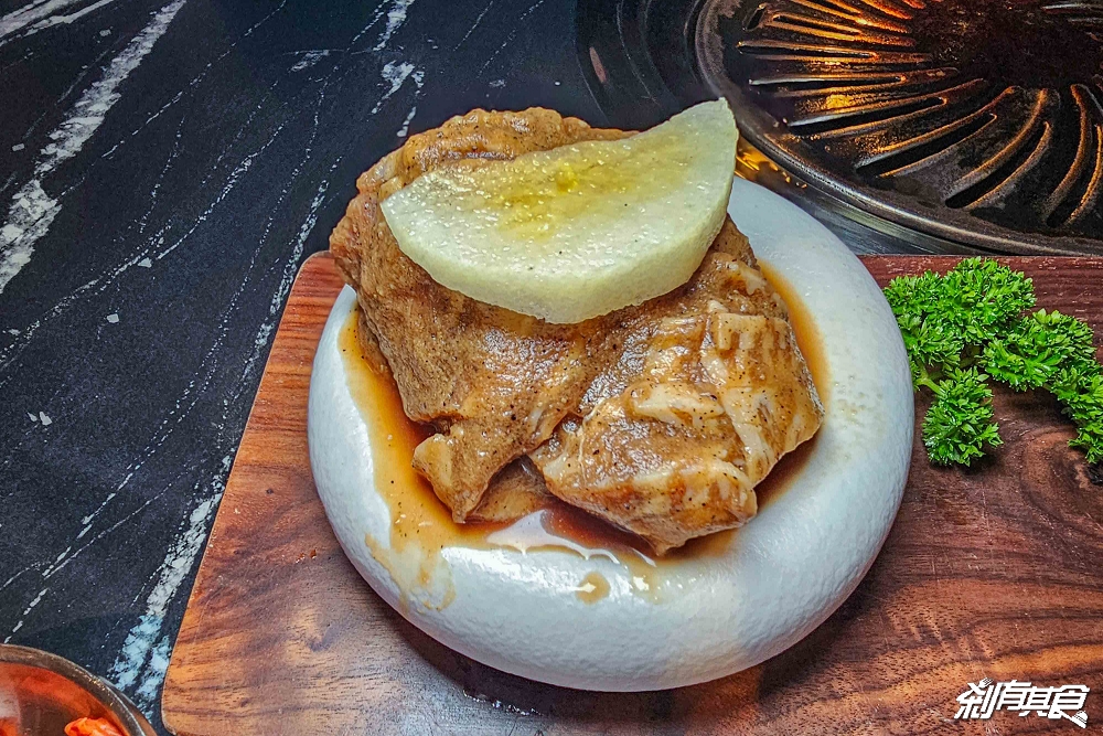 BAY Korean BBQ Club《單身即地獄》文世勳台中韓式燒肉餐廳，松露和牛黑醬麵、馬鈴薯排骨湯