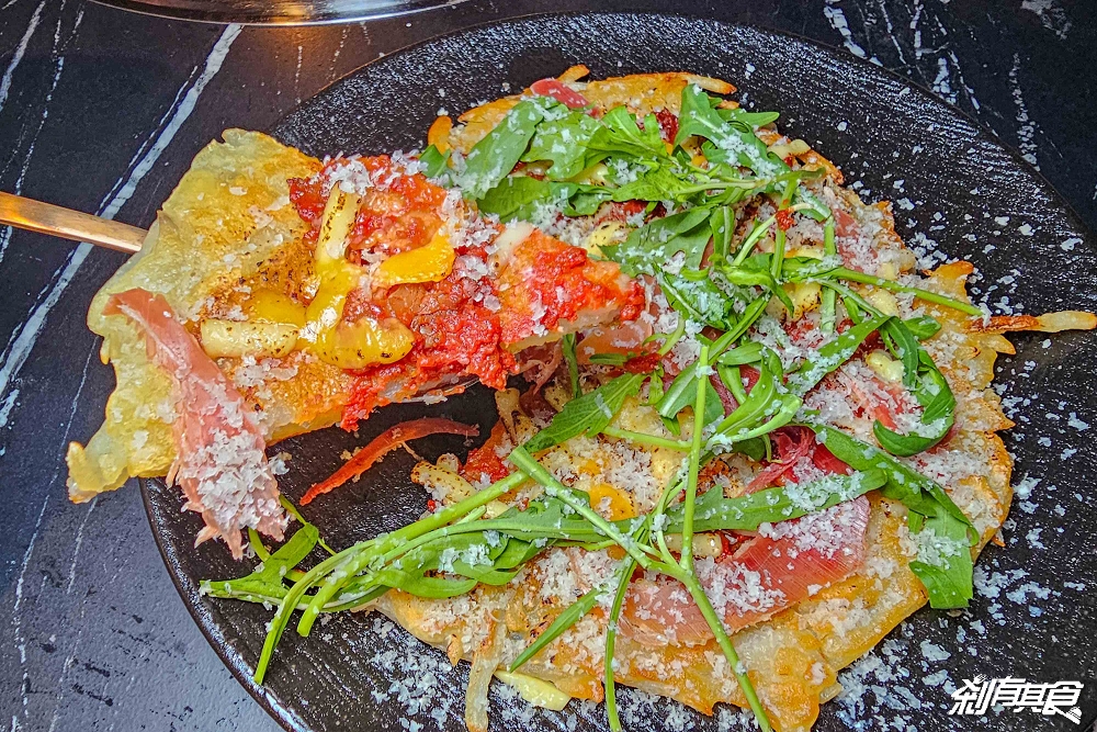 BAY Korean BBQ Club《單身即地獄》文世勳台中韓式燒肉餐廳，松露和牛黑醬麵、馬鈴薯排骨湯