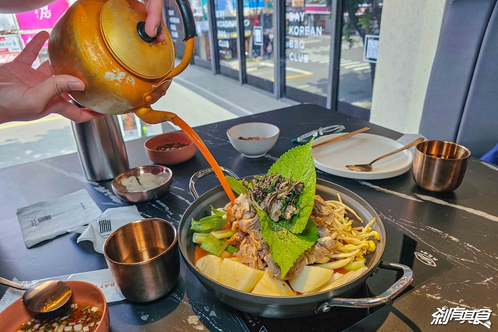 BAY Korean BBQ Club《單身即地獄》文世勳台中韓式燒肉餐廳，松露和牛黑醬麵、馬鈴薯排骨湯