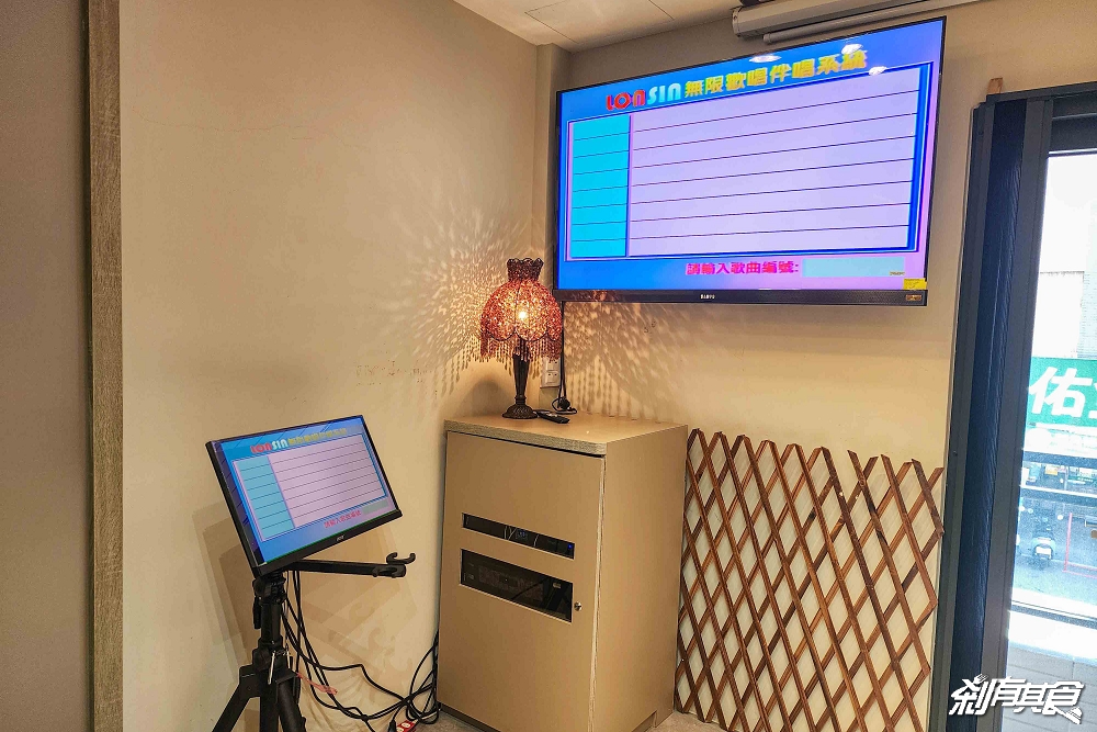 經典小排飯，台中中區美食，台北小排飯新品牌，超人氣平價便當90元起「砂鍋魚飯、三寶飯」 月底救星就是你