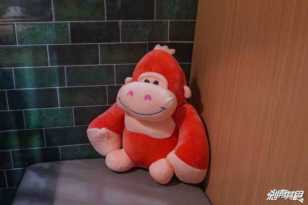 鍋泰暖台中店，台中泰式火鍋，泰式南洋火鍋+蔬食自助吧吃到飽，超佛壽星優惠