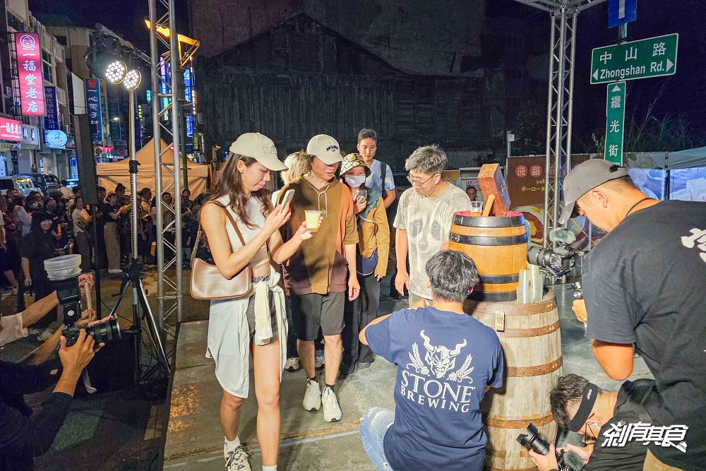 2025鈴蘭通散步納涼會「大墩鈴蘭通啤酒節」13大市集、變裝遊行 10/25-26 護照新玩法一起嗨起來！