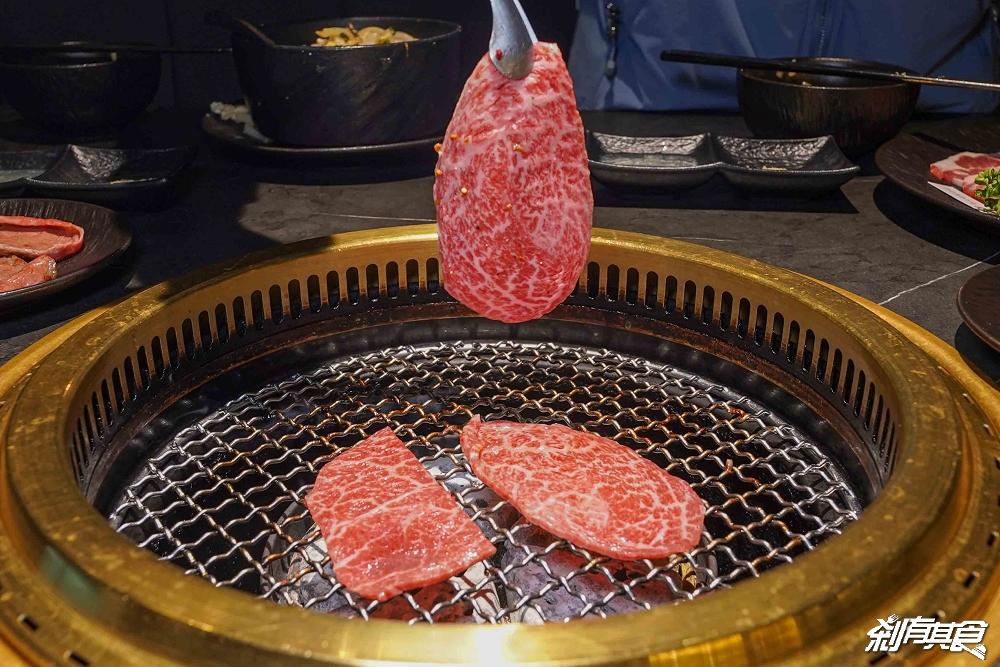 脂本燒肉，彰化超犯規燒肉店，用「A5和牛、蔥鹽口袋厚切牛舌、伊比利豬」征服老饕，彰化約會餐廳