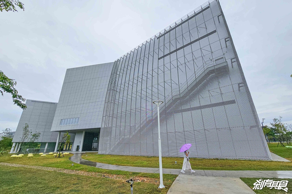 免費參觀!台中綠美圖攻略,試營運亮點總整理、交通停車、「鏡面水池、雲朵天花板」好好拍,免費筆記本怎麼獲得、台中綠美圖週邊美食 免費參觀!台中綠美圖攻略,試營運亮點總整理、交通停車、「鏡面水池、雲朵天花板」好好拍,免費筆記本怎麼獲得、台中綠美圖週邊美食