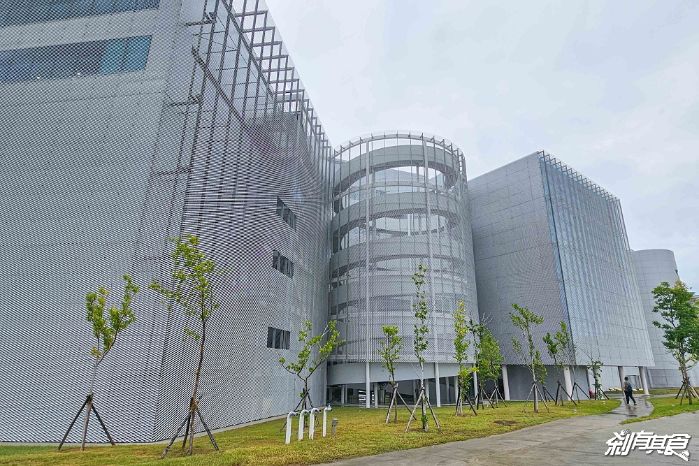 免費參觀!台中綠美圖攻略,試營運亮點總整理、交通停車、「鏡面水池、雲朵天花板」好好拍,免費筆記本怎麼獲得、台中綠美圖週邊美食 免費參觀!台中綠美圖攻略,試營運亮點總整理、交通停車、「鏡面水池、雲朵天花板」好好拍,免費筆記本怎麼獲得、台中綠美圖週邊美食