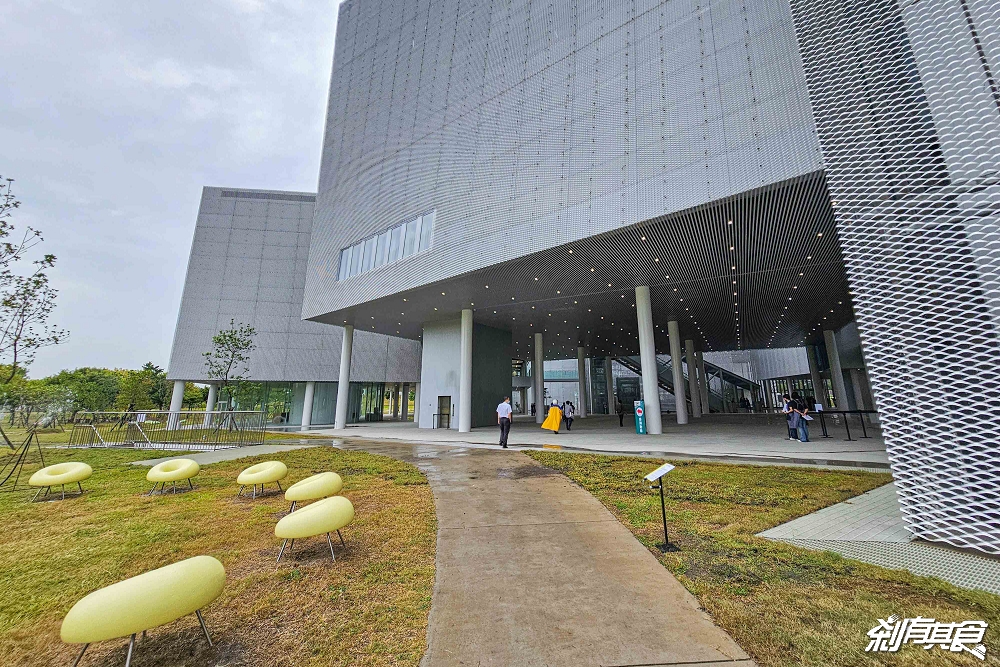 免費參觀!台中綠美圖攻略,試營運亮點總整理、交通停車、「鏡面水池、雲朵天花板」好好拍,免費筆記本怎麼獲得、台中綠美圖週邊美食 免費參觀!台中綠美圖攻略,試營運亮點總整理、交通停車、「鏡面水池、雲朵天花板」好好拍,免費筆記本怎麼獲得、台中綠美圖週邊美食