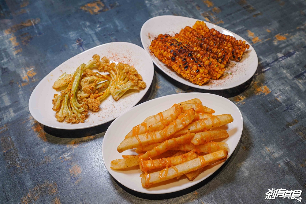 燎牛舌豬排炒麵飯，台中北區美食，神戶B級美食「神戶炒麵飯」、夢幻厚切牛舌、炸豬排，台中I人友善餐廳