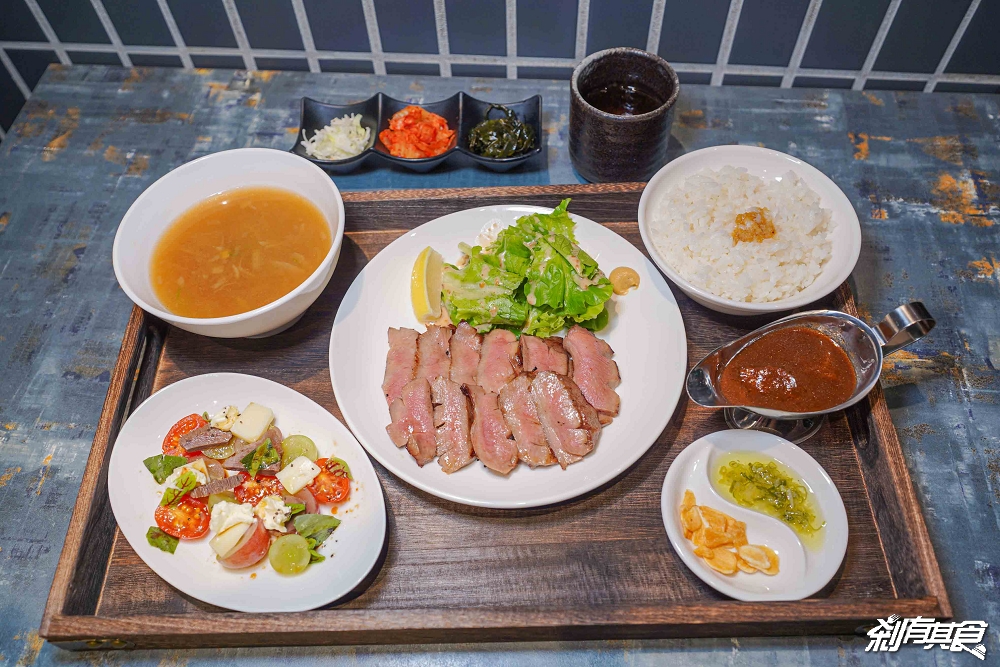燎牛舌豬排炒麵飯，台中北區美食，神戶B級美食「神戶炒麵飯」、夢幻厚切牛舌、炸豬排，台中I人友善餐廳