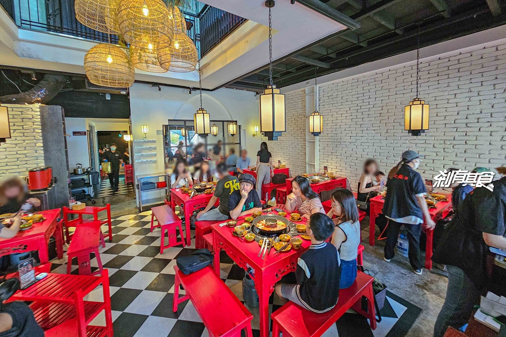 霧都老火鍋健行店,台中麻辣鍋推薦,正宗重慶牛油火鍋,必點菜色全攻略,新增假日中午營業 霧都老火鍋健行店,台中麻辣鍋推薦,正宗重慶牛油火鍋,必點菜色全攻略,新增假日中午營業