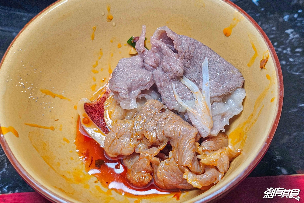 霧都老火鍋健行店,台中麻辣鍋推薦,正宗重慶牛油火鍋,必點菜色全攻略,新增假日中午營業 霧都老火鍋健行店,台中麻辣鍋推薦,正宗重慶牛油火鍋,必點菜色全攻略,新增假日中午營業