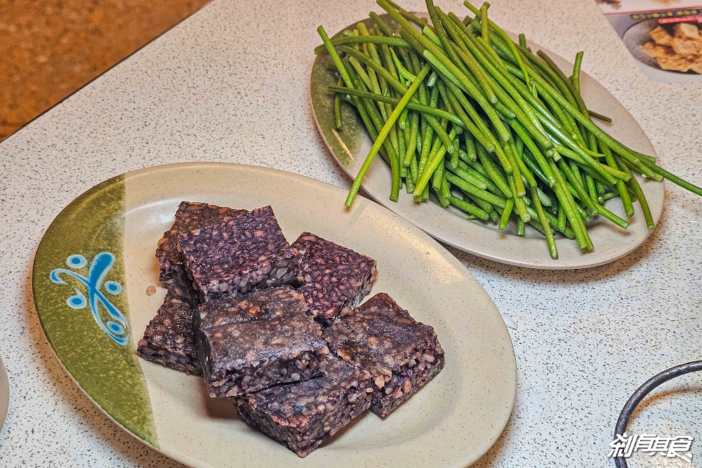 霸味薑母鴨台中旗艦店,台中北區美食,生意超好炭火陶鍋薑母鴨,網評台中最強霸味薑母鴨 霸味薑母鴨台中旗艦店,台中北區美食,生意超好炭火陶鍋薑母鴨,網評台中最強霸味薑母鴨