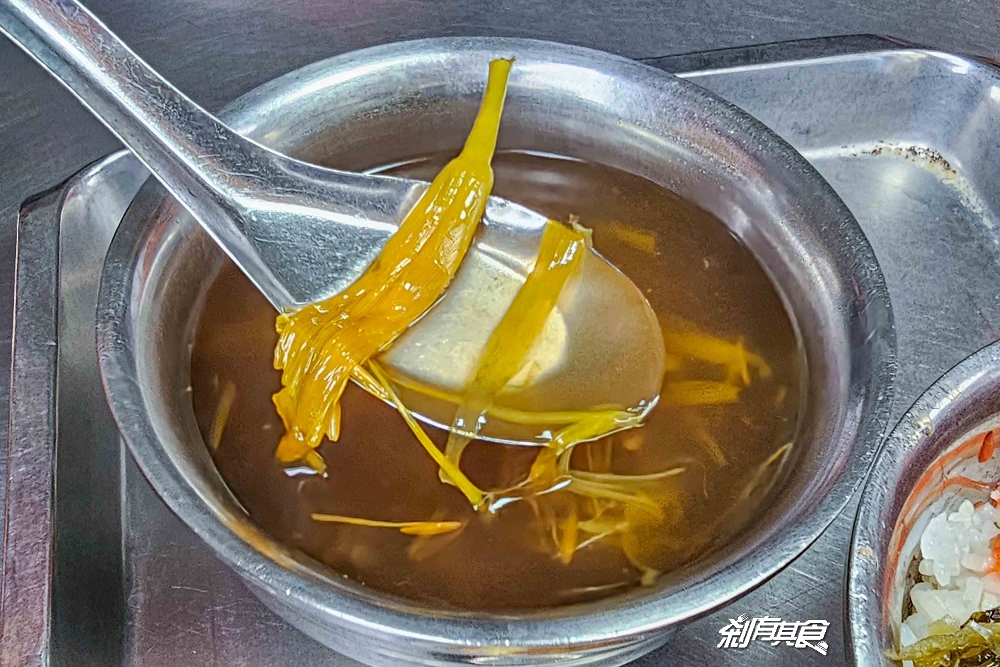 大智路蕭爌肉飯，台中東區美食，每天排隊50年老店 爌肉、豬腳、還有免費酸菜吃到爽 晚來吃不到！