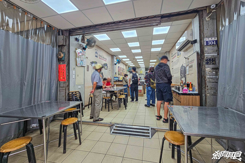 陳明統爌肉飯,台中東區美食,57年老店 米其林必比登推薦,環境舒服有冷氣 陳明統爌肉飯,台中東區美食,57年老店 米其林必比登推薦,環境舒服有冷氣